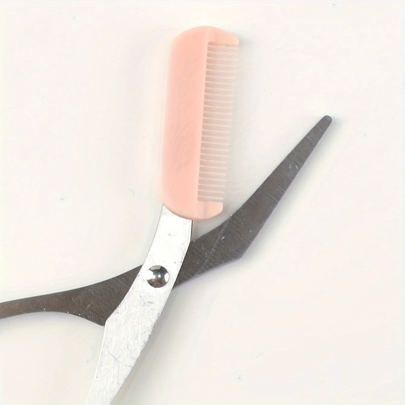 Eyebrow Trimming Scissors with Comb – practical home and kitchen gadget