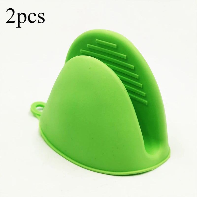 2-Piece Silicone Oven Mitt Clips – practical home and kitchen gadget