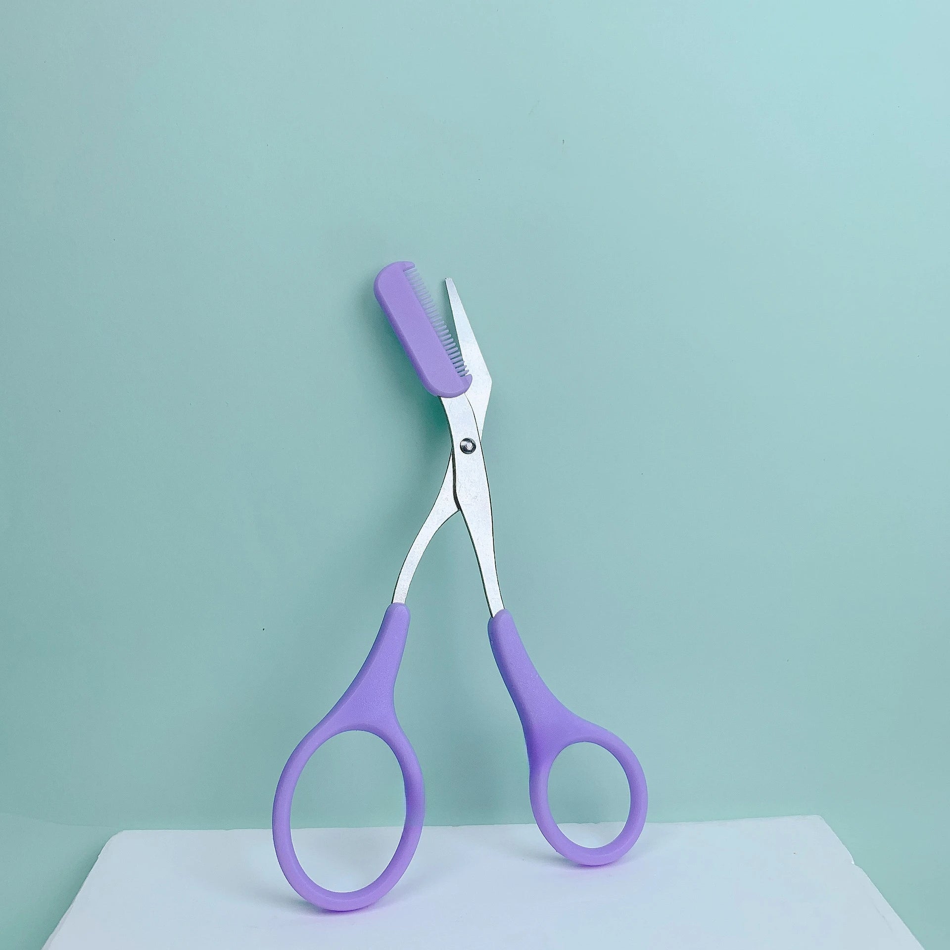 Eyebrow Trimming Scissors with Comb – practical home and kitchen gadget