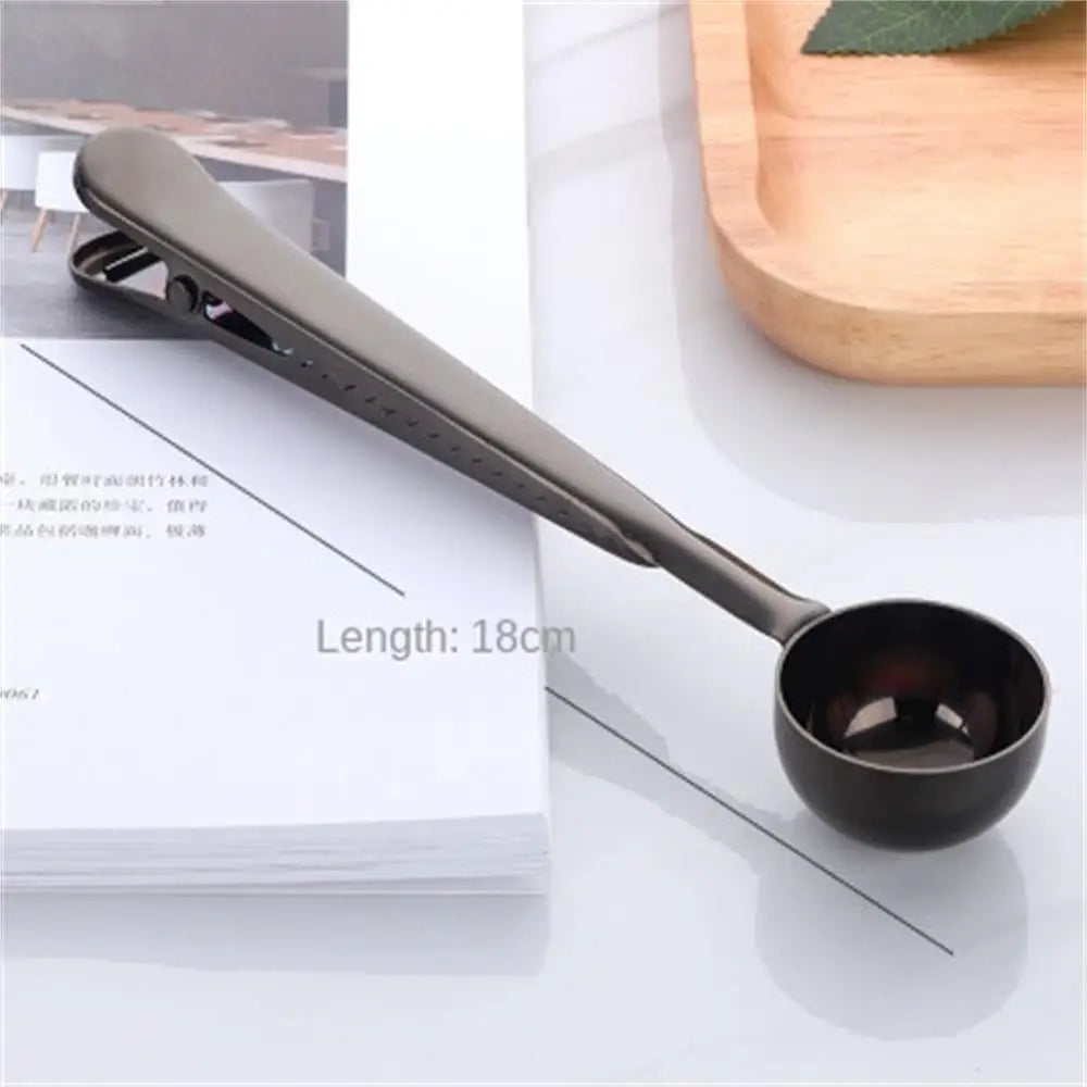 2-in-1 Coffee Scoop with Clip – practical home and kitchen gadget